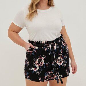 Torrid 5 Inch Pull-On Studio Luxe Ponte Mid-Rise Paperbag Waist Short